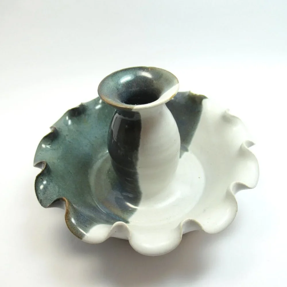 Sheltons Pottery this listing